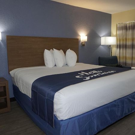 Days Inn By Wyndham Apopka/Orlando מראה חיצוני תמונה