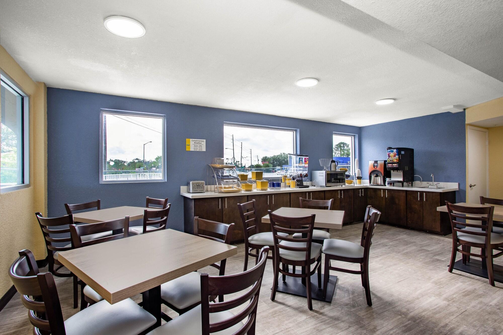 Days Inn By Wyndham Apopka/Orlando מראה חיצוני תמונה