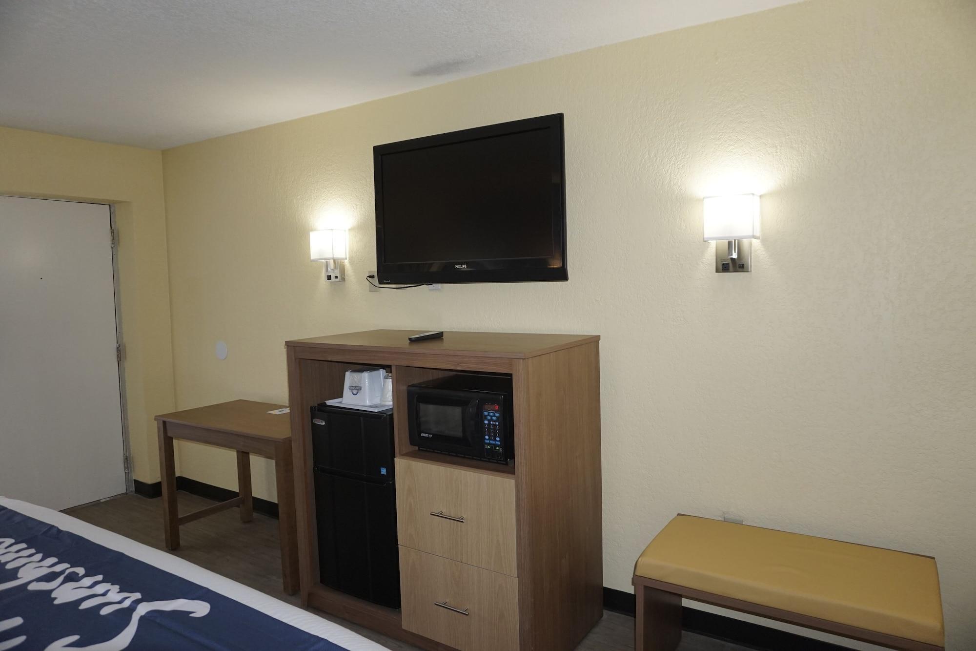 Days Inn By Wyndham Apopka/Orlando מראה חיצוני תמונה