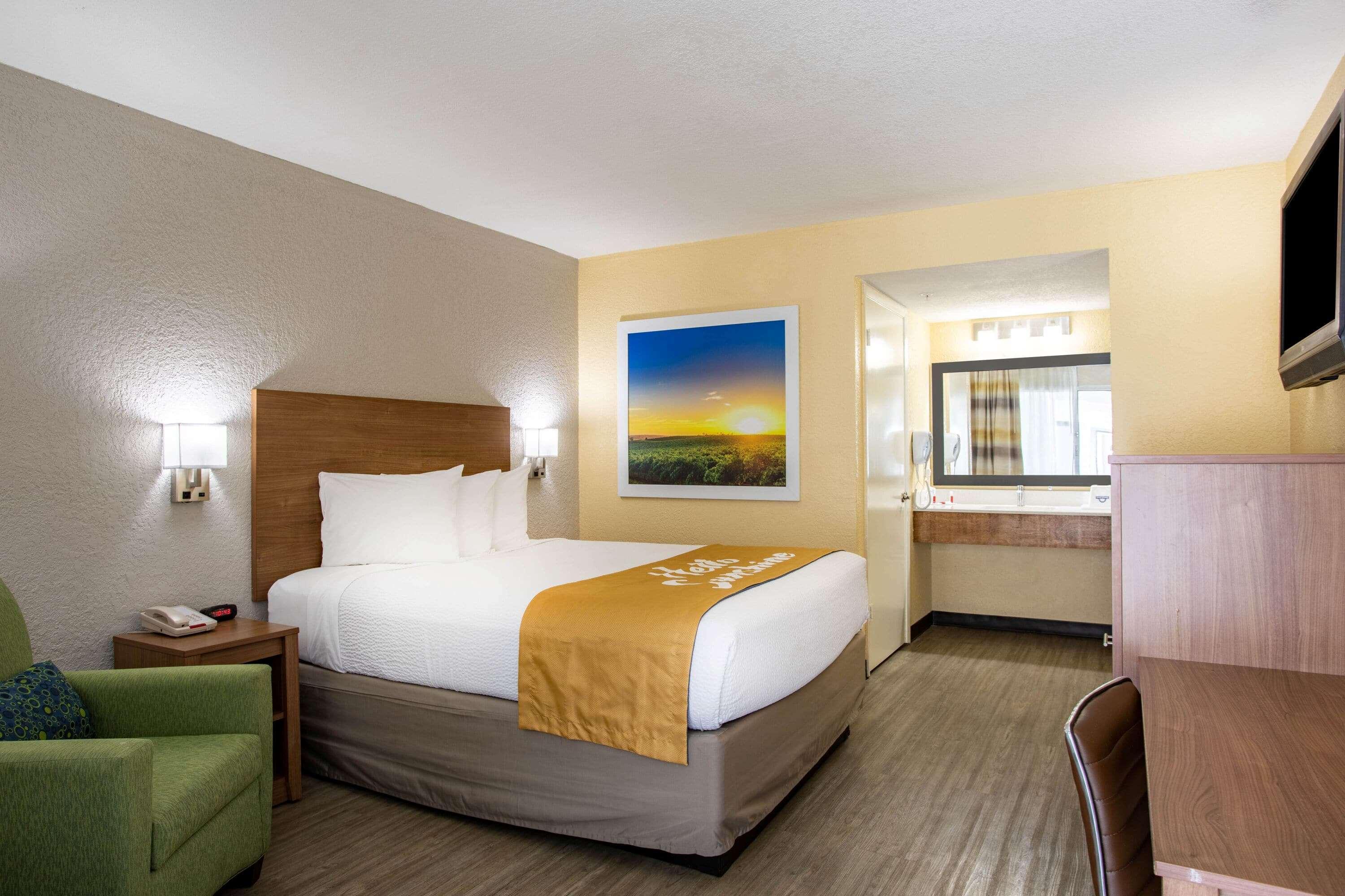 Days Inn By Wyndham Apopka/Orlando מראה חיצוני תמונה
