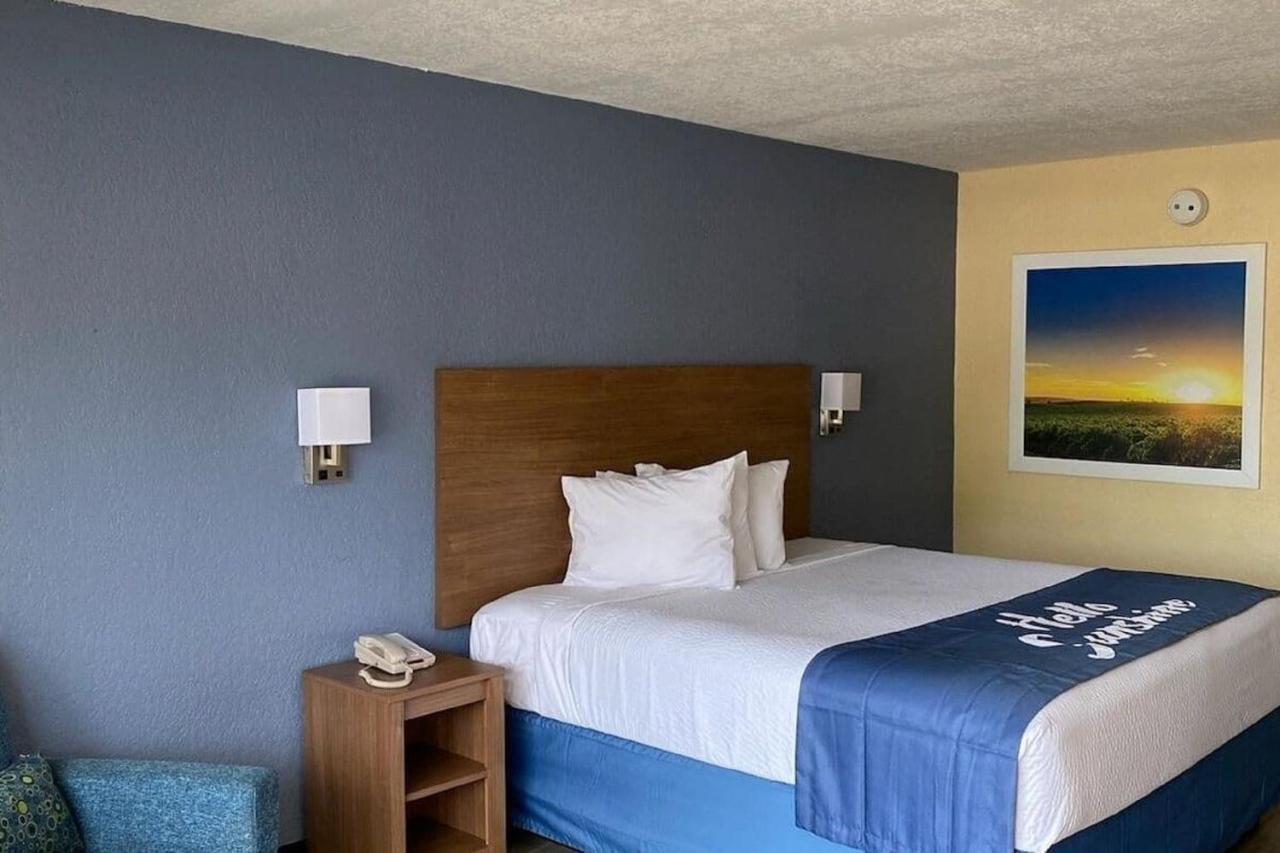 Days Inn By Wyndham Apopka/Orlando מראה חיצוני תמונה